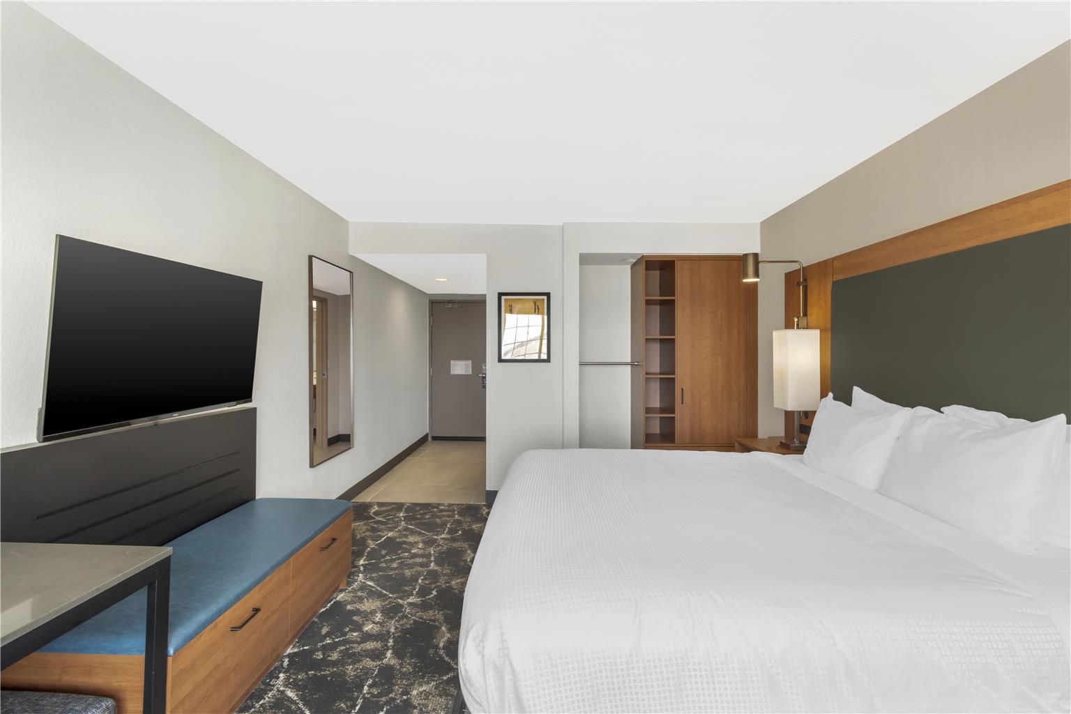 Accessible King Guest Room