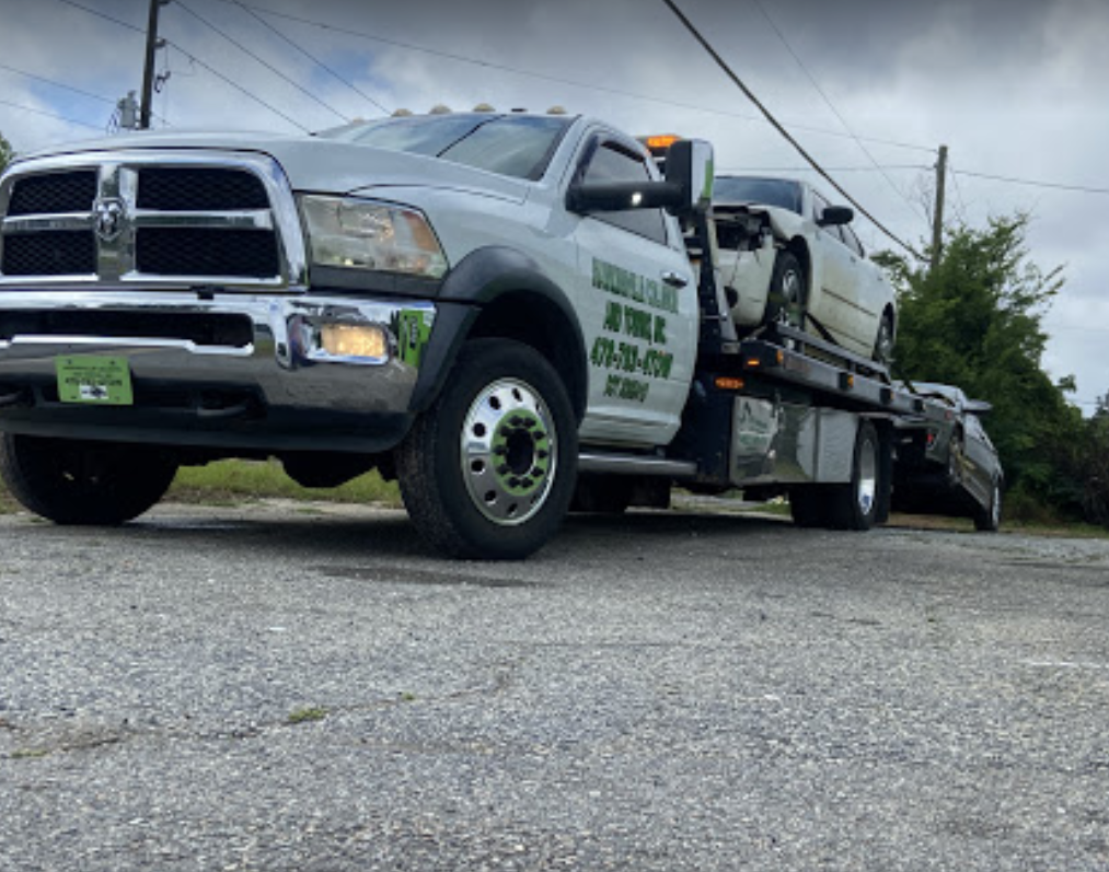 Call now for a towing service you can count on!