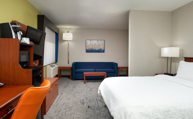 Images Holiday Inn Express & Suites Farmington (Bloomfield) by IHG