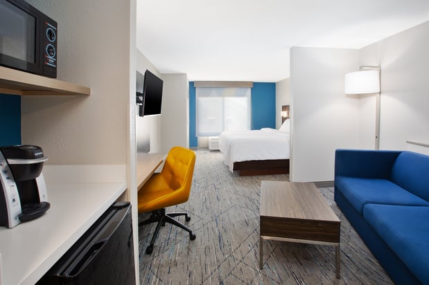 Images Holiday Inn Express & Suites Milwaukee NW – Park Place by IHG
