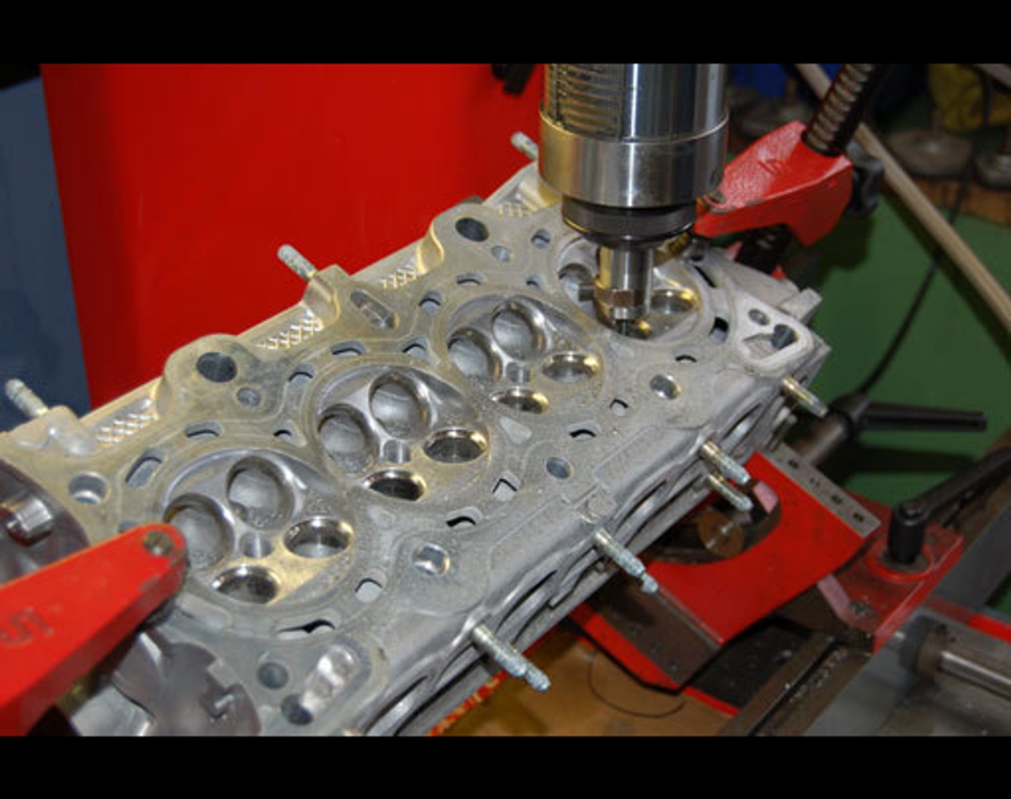Motoren Sauer, Industriestraße 4 in Hösbach
