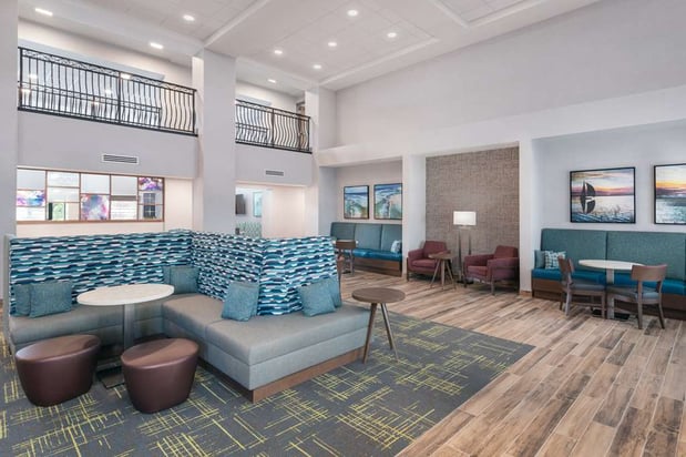 Images Hampton Inn & Suites Fort Myers Beach/Sanibel Gateway