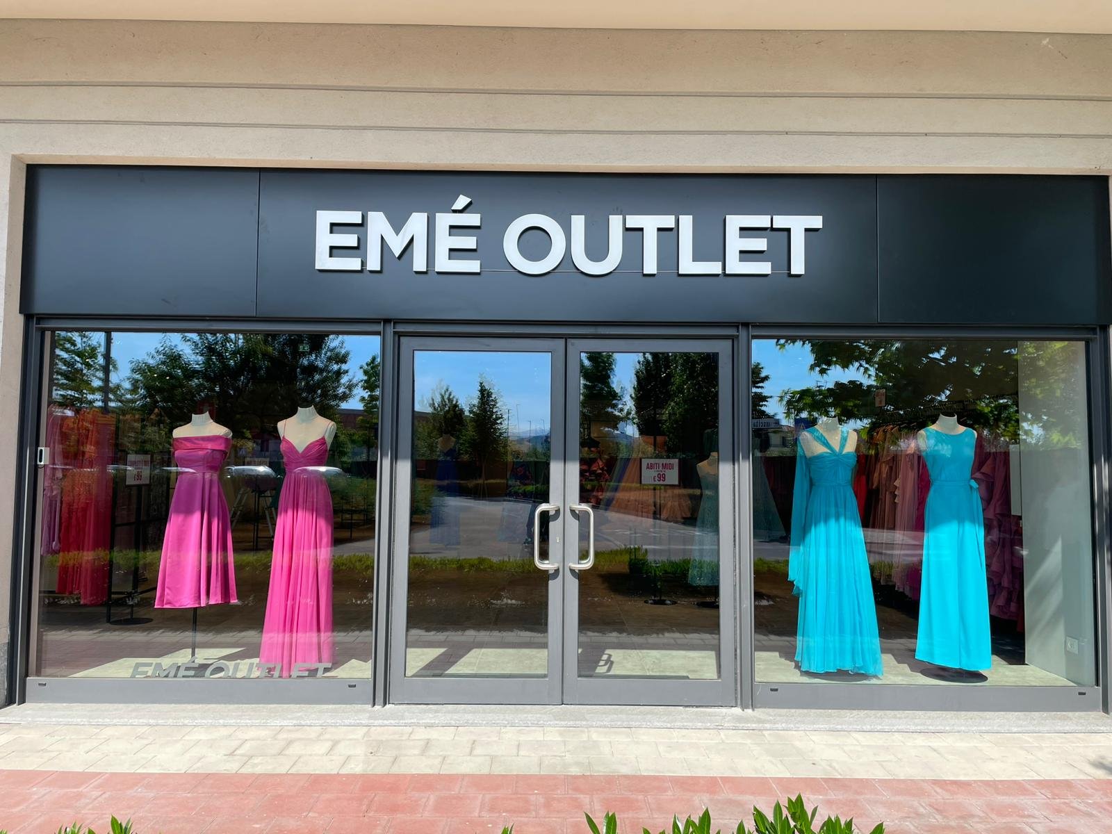 Images Outlet Emé