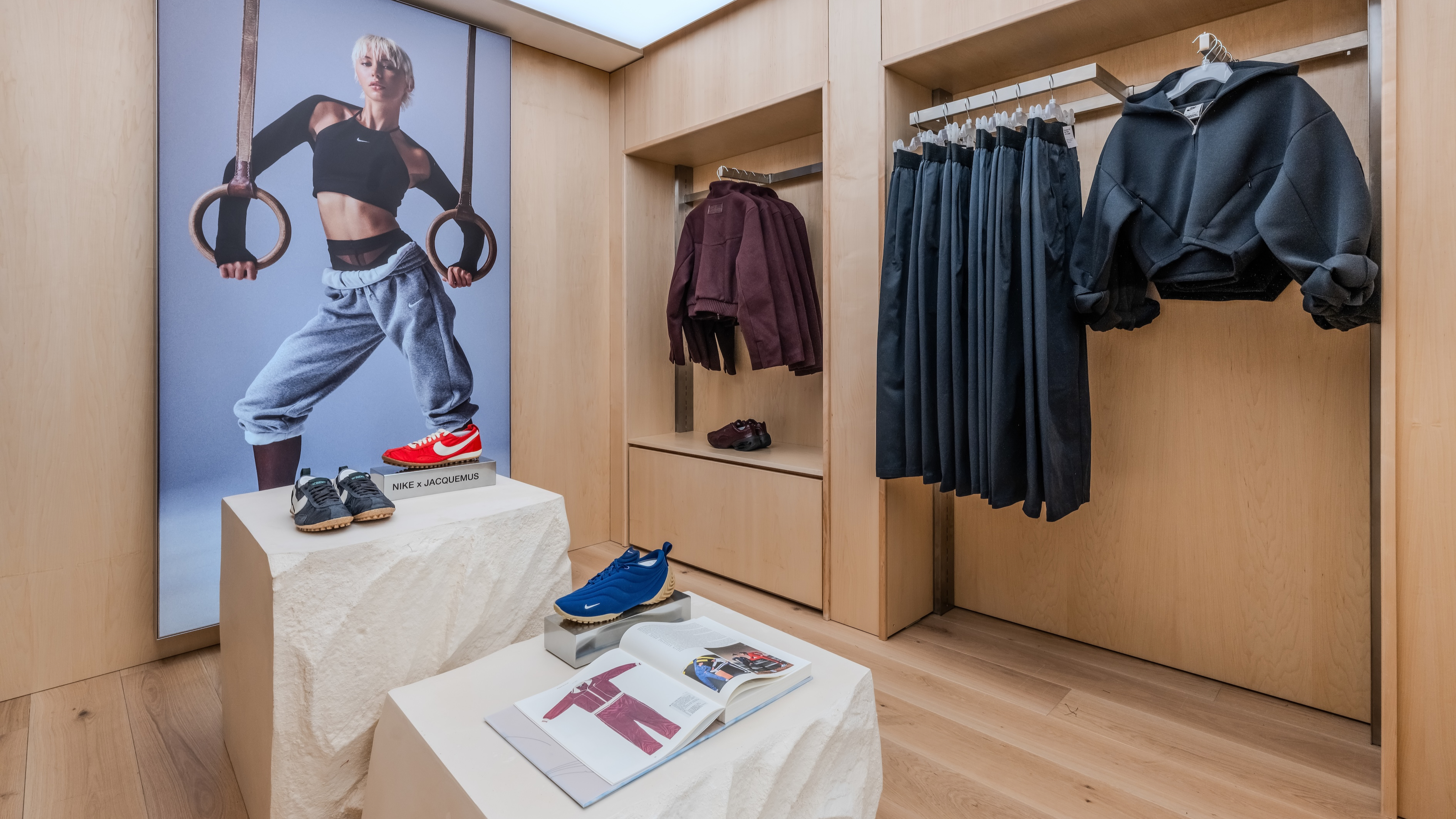 Images Nike Women King's Road