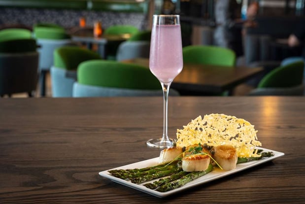 Images Hotel Nickel Plate Fishers, Tapestry Collection by Hilton