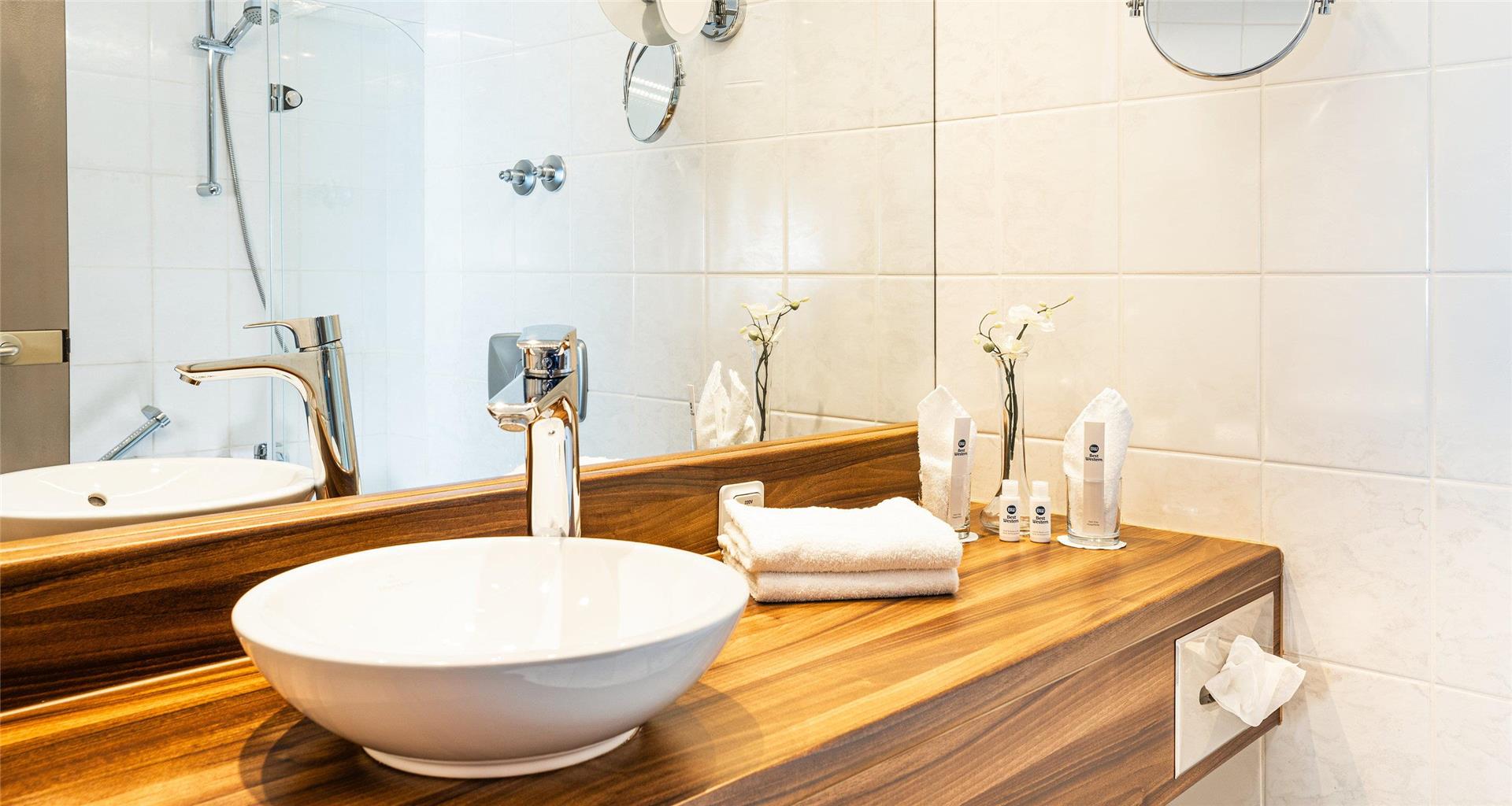 Best Western Victor's Residenz-Hotel Rodenhof, Kálmánstraße 47-51 in Saarbruecken