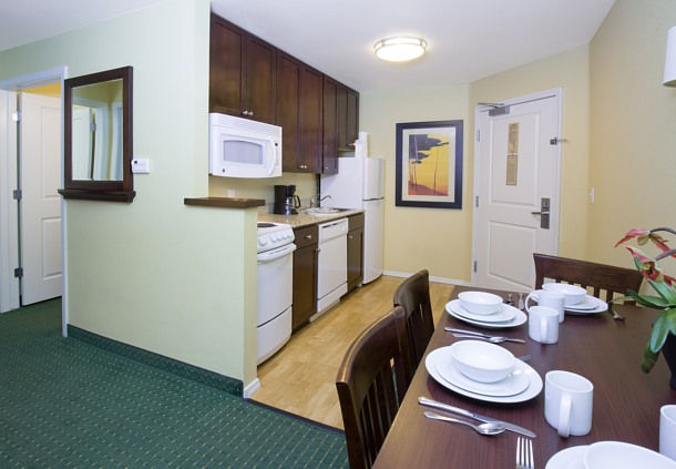 TownePlace Suites Bouise Downtown Queen/Queen Studio Suite Kitchen
