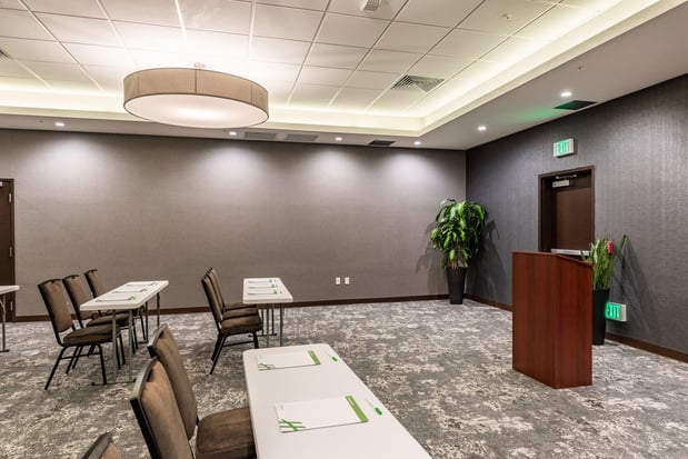 Images Holiday Inn & Suites Silicon Valley - Milpitas by IHG