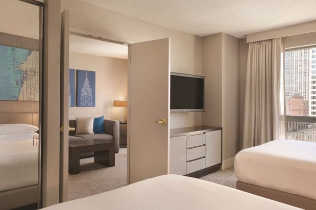 Images Hilton Chicago/Magnificent Mile Suites