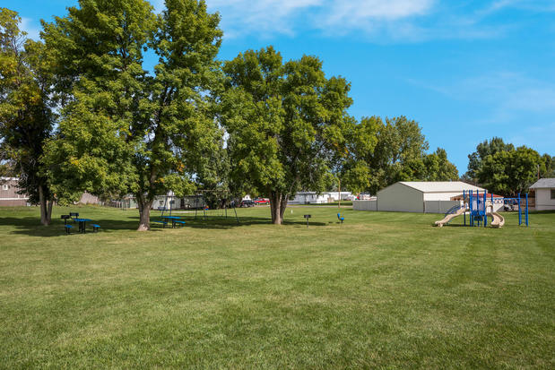 Images West Park Village