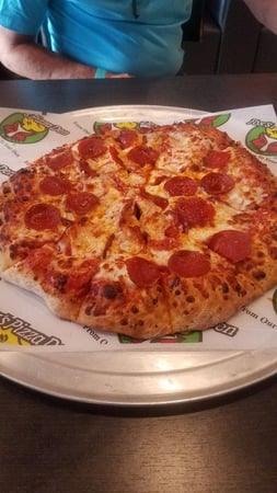 Images Fox's Pizza Den