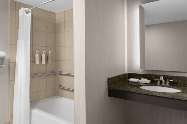 Images Hilton Garden Inn Bethesda Downtown