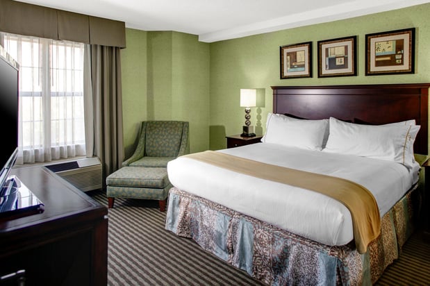 Images Holiday Inn Express & Suites Atlanta Buckhead by IHG