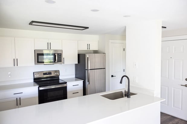 Images Overlook at Murrayhill  Apartments