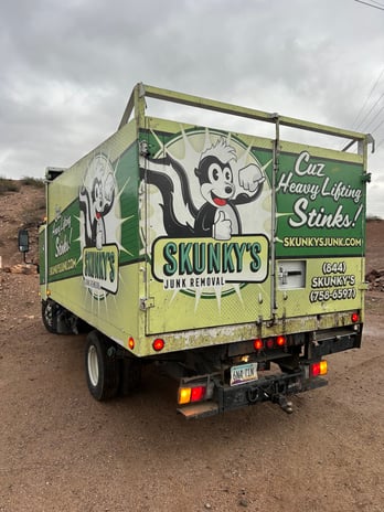 Images Skunky's Junk Removal