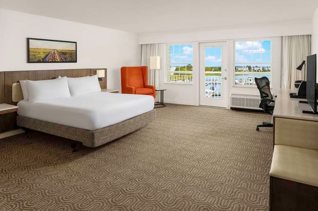 Images Hilton Garden Inn Kent Island Marina