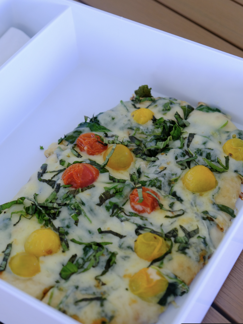 FLORENTINE White Sauce, Garlic, Spinach, Herbs, Roasted Tomatoes
