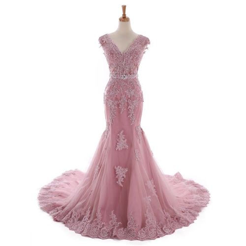Diana's Alterations & Bridal Sewing offers a large variety of alteration services, including wedding dress alterations. Contact us today if you are in need of alterations!