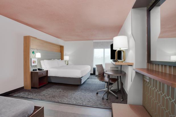 Images Holiday Inn Roanoke Airport-Conference Ctr by IHG