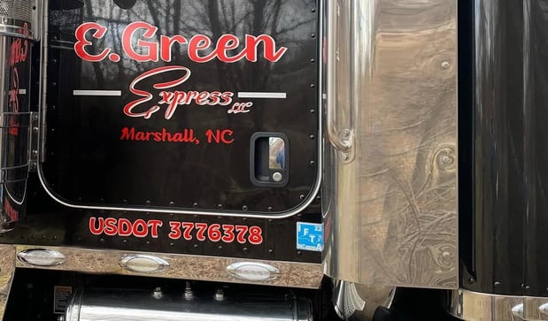Images Flying Pig Signs & Apparel