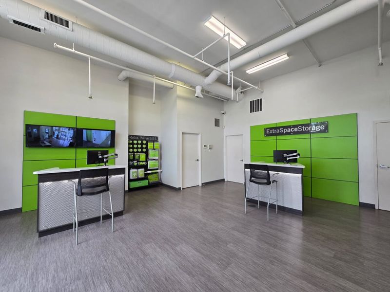 Office - Extra Space Storage at 4455 W Montrose Ave, Chicago, IL 60641 