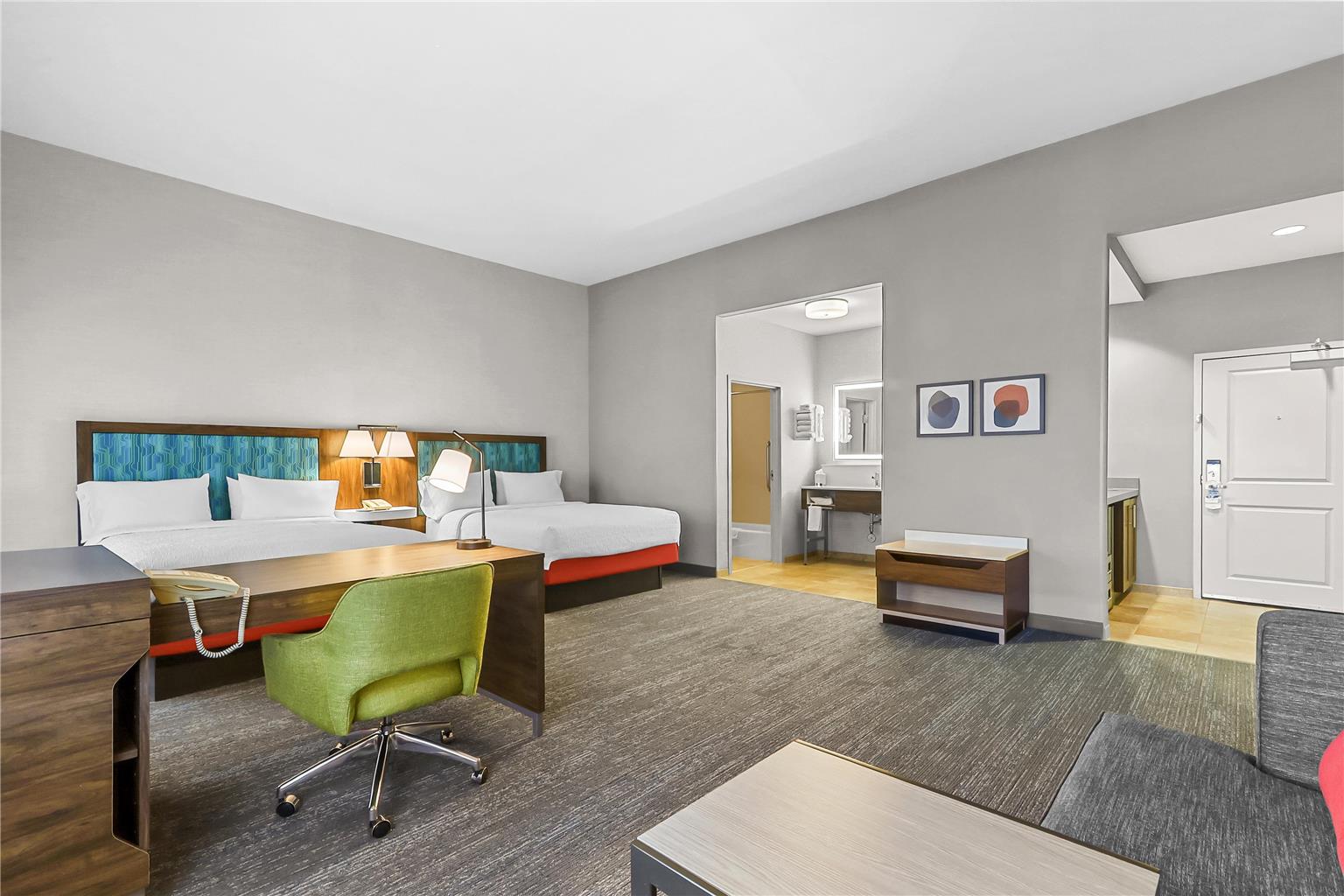 Guest room