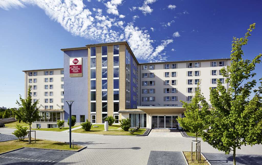 Best Western Plus iO Hotel in Schwalbach am Taunus - Logo