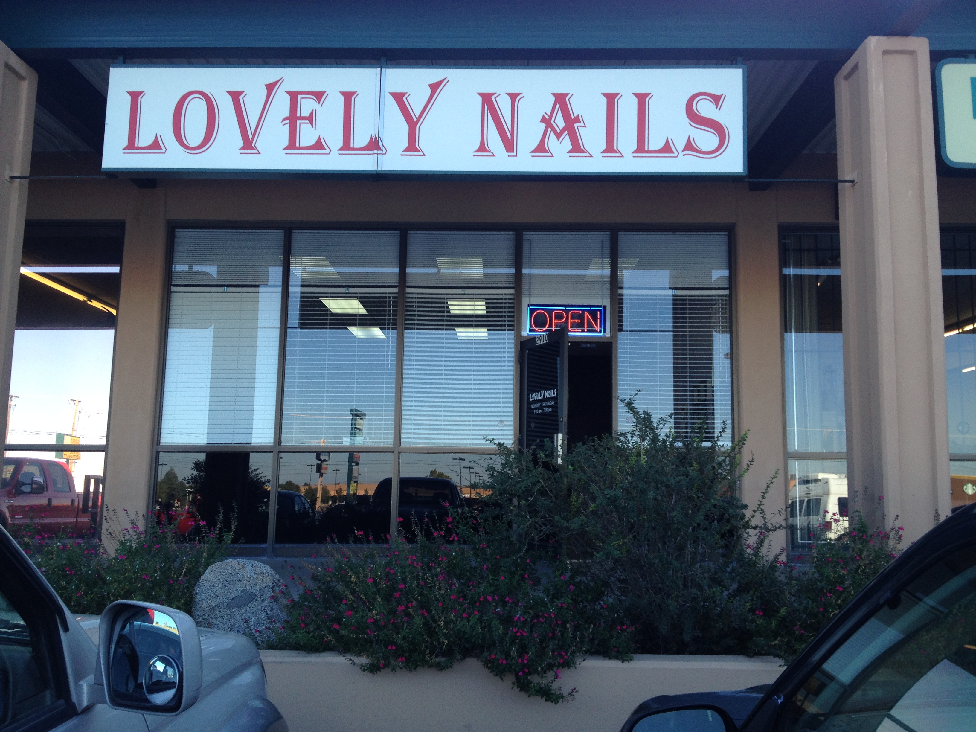Lovely Nails