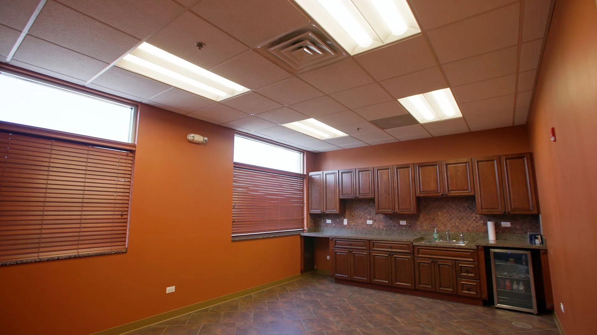 The family kitchenette at Passages Cremation Center in Romeoville, IL.
