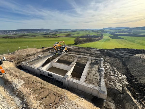 Bilder Braun Erd-, Wege- und Pflasterbau