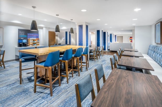Images Holiday Inn Express & Suites Colorado Springs-First & Main by IHG