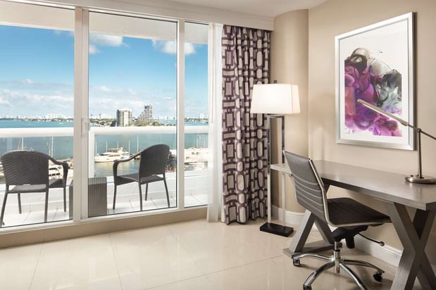 Images DoubleTree by Hilton Grand Hotel Biscayne Bay