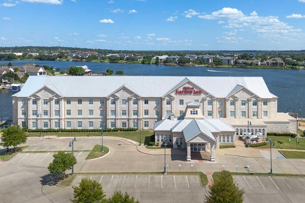 Images Hilton Garden Inn Granbury