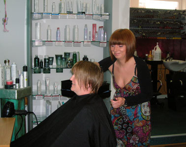 Sabrina Hair Style Lounge, Runde-Turm-Str. 2A in Obernburg