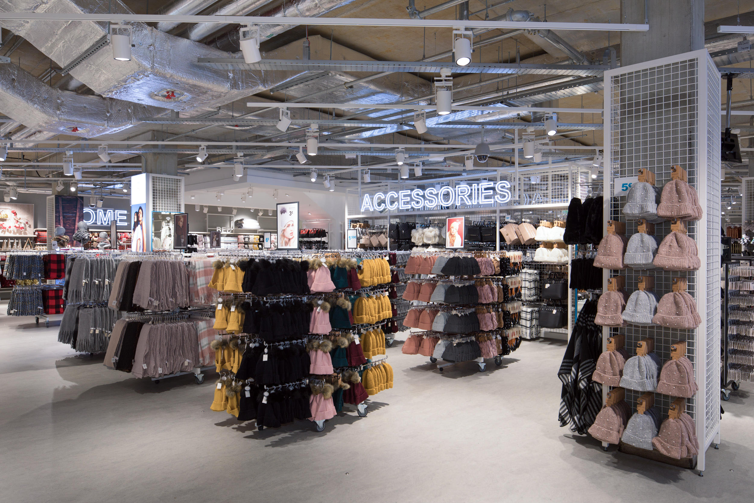 Bild 1 Primark in Kiel