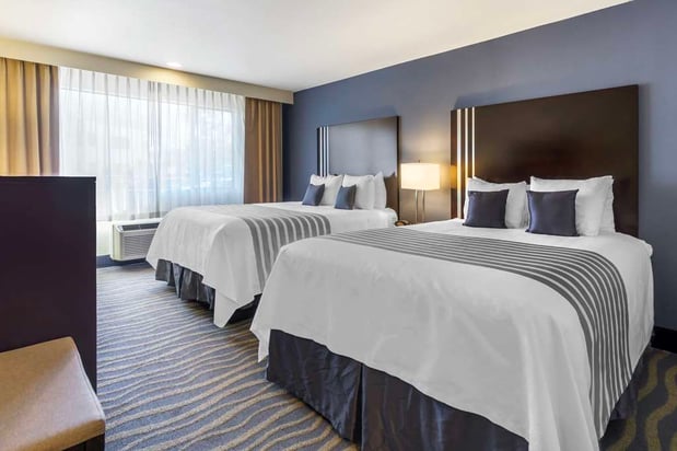 Images Best Western Plus Edmonds Harbor Inn