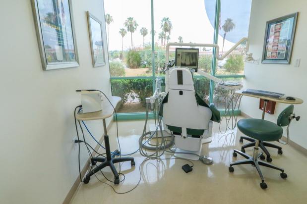 Images Desert Crossing Dental Group and Orthodontics