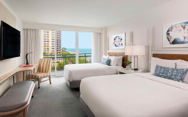 Images The Singer Oceanfront Resort, Curio Collection by Hilton