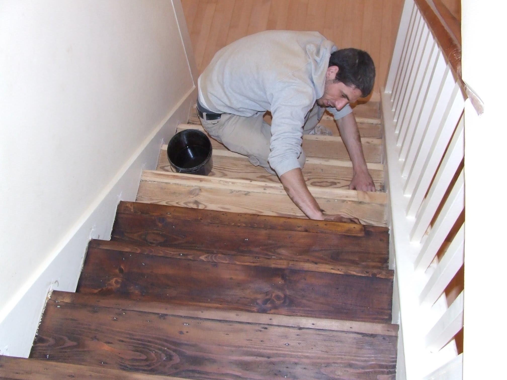 BT Flooring Services Ltd Teddington 020 8614 6858