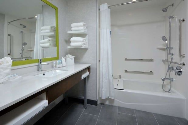 Images Hampton Inn & Suites by Hilton Charlotte North I 485