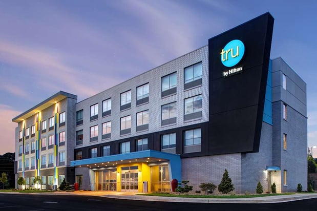 Images Tru by Hilton Lithia Springs