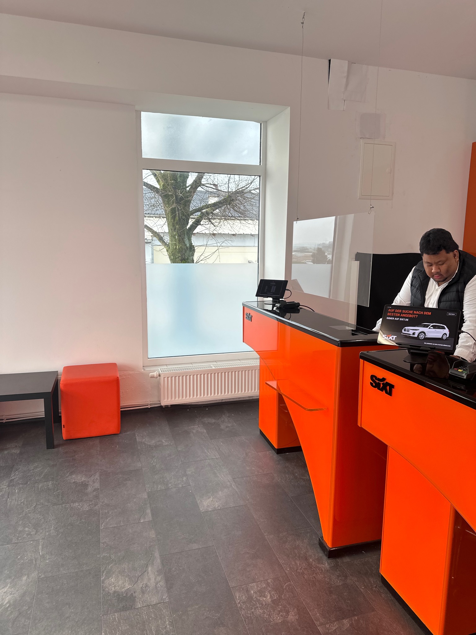 SIXT Autovermietung Künzelsau, Robert-Bosch-Str. 2 in Künzelsau