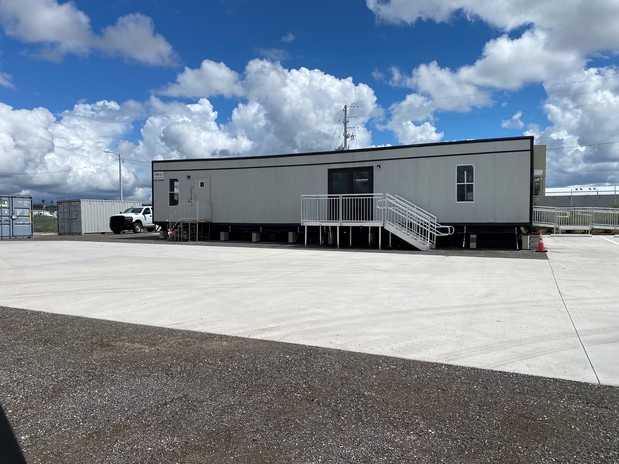 Images United Rentals - Storage Containers and Mobile Offices