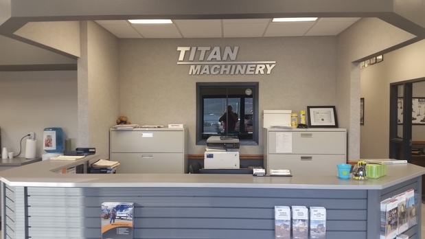 Images Titan Machinery