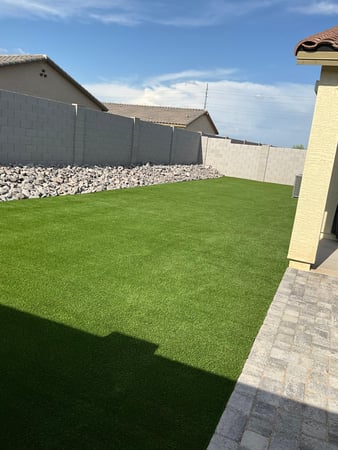 Images Valencia Turf & Hardscape