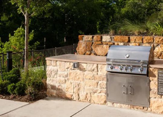 Grilling Station Berkshire Medical District Apartments Dallas (469)772-5614