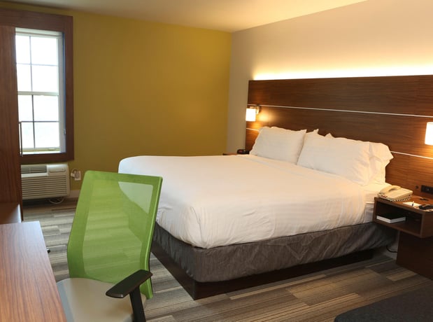 Images Holiday Inn Express & Suites Phoenix Airport by IHG