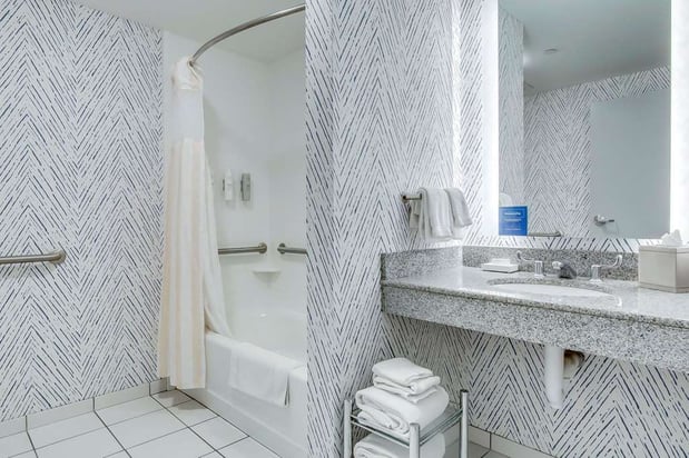 Images Hilton Garden Inn Louisville Northeast