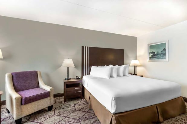 Images Best Western Plus Longbranch Hotel & Convention Center