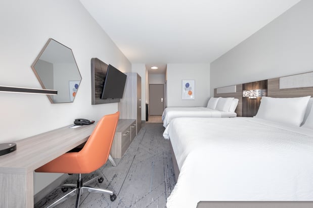 Images Holiday Inn Express & Suites Dallas W - I-30 Cockrell Hill by IHG